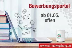 Ein symbolisches Bild zeigt einen Laptop und viele Fragezeigen. Es steht für die Suche nach einem passenden Studienplatz. An der Evangelischen Hochschule Ludiwgsburg besteht jetzt die Möglichkeit sich für einen Studienbeginn ab Oktober 2023 zu bewerben.