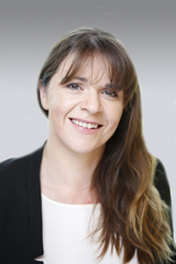 Dr. phil. Daniela Kuhn Dr. phil. Daniela Kuhn