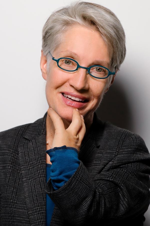 Prof. Dr. Simone Danz, MBA Prof. Dr. Simone Danz, MBA