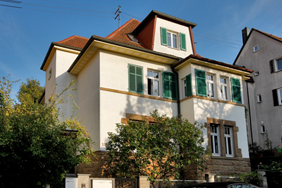 Im Institut für Angewandte Forschung der Evangelischen Hochschule Ludwigsburg werden bundesweit zwei Schwerpunkte besonders erfolgreich analysiert. Das Foto zeigt die Zentrale in der Ludwigsburger Bunzstraße. Foto: EH-Archiv/Fuchs