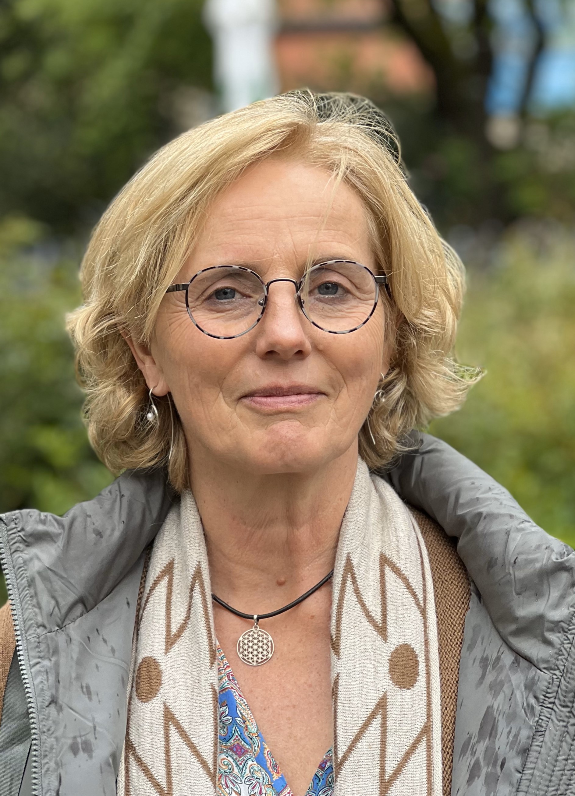 Prof. Dr. Elke Schierer