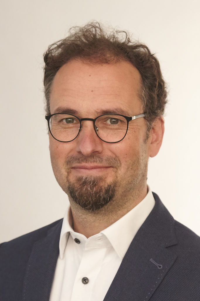 Verleihung einer Honorarprofessur an Herrn Dr. Kornelius Knapp Verleihung einer Honorarprofessur an Herrn Dr. Kornelius Knapp